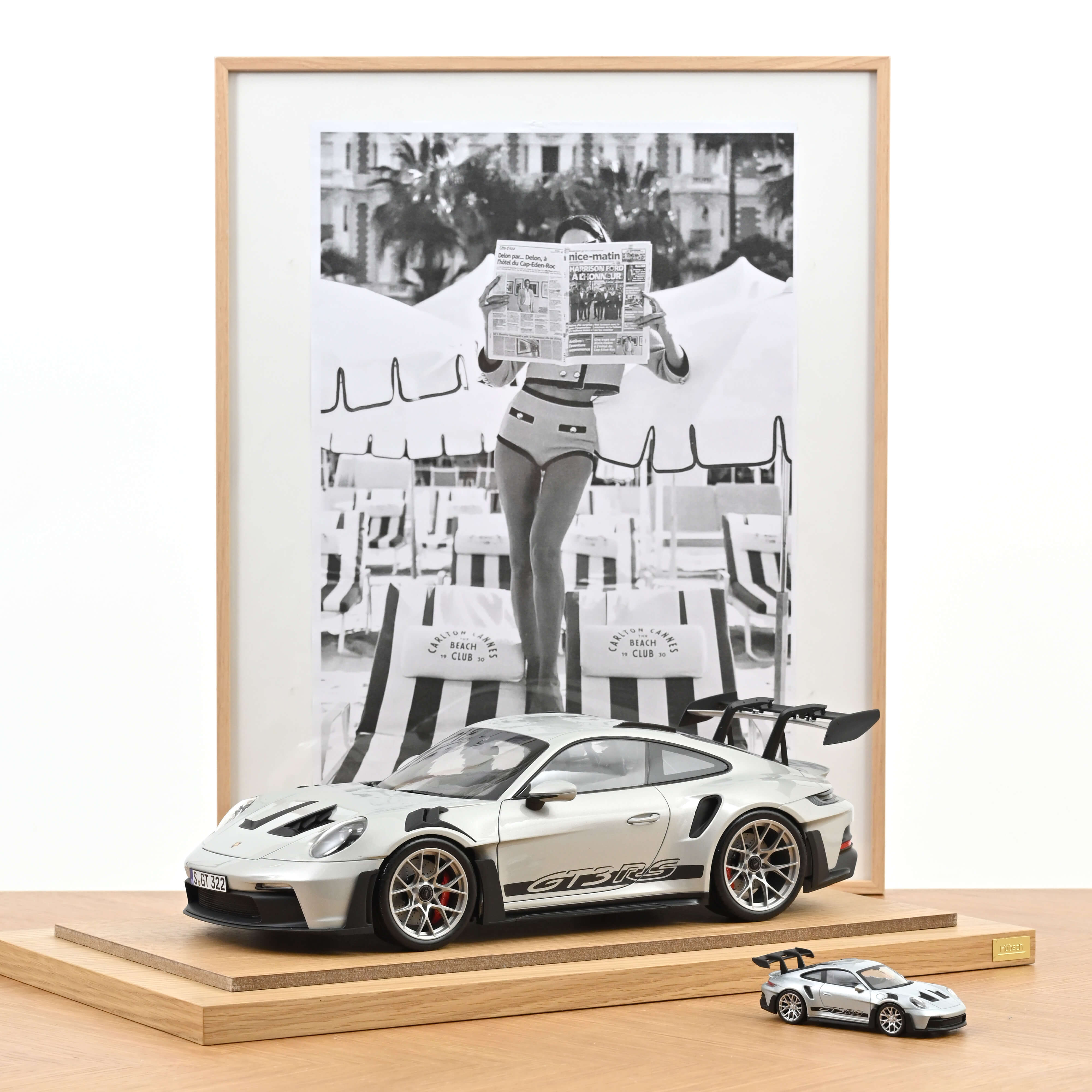 Norev NV184837 1:18 404 1965-Marrone metallizzato con Caravan Hénon Peugeot Modello da collezione, Multi Norev NV184837 1:18 404 1965-Marrone metallizzato con Caravan Hénon Peugeot Modello da collezione, Multi