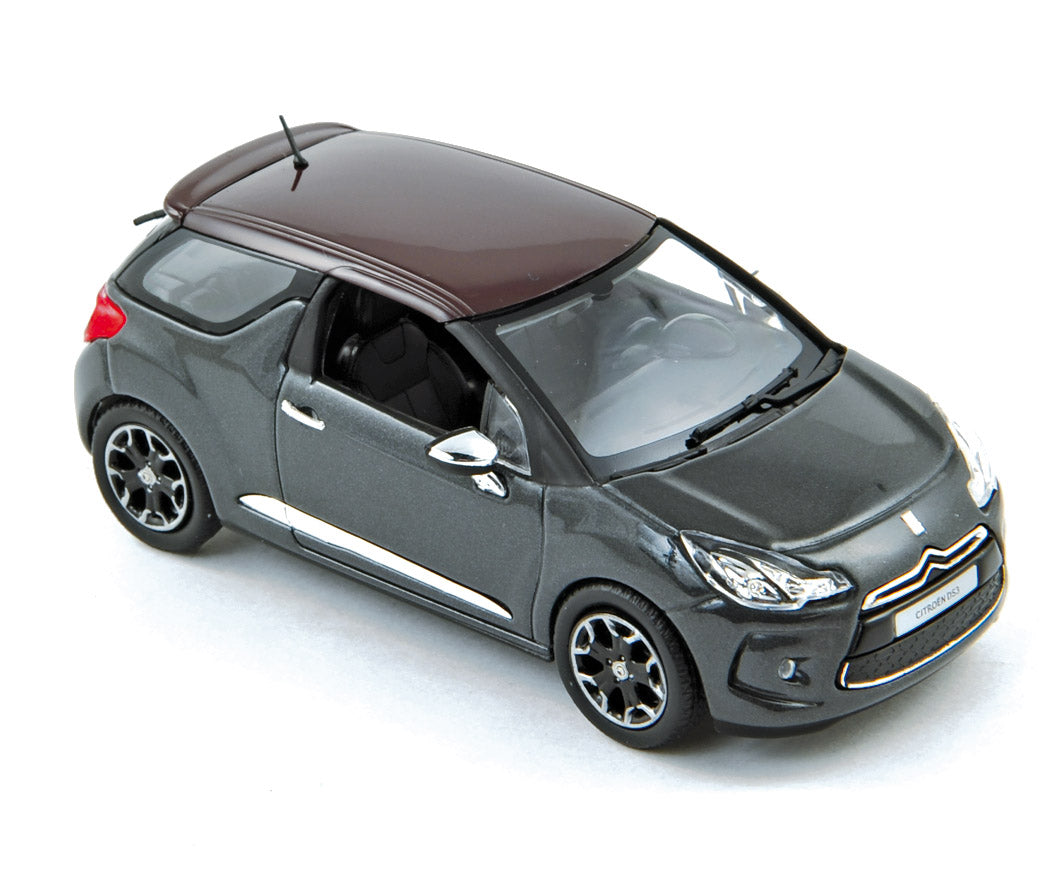 Le tout premier SUV DS exclusivement électrique en approche Le tout premier SUV DS exclusivement électrique en approche