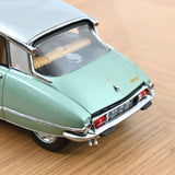 Citroën DS 23 Pallas 1972 Grün metallisiert 1:18 - 400St.