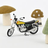 Kawasaki Z900 1973 - Dark Green /Yellow 1:18