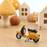 Vespa 50 R 1969 Positano Yellow 1:18