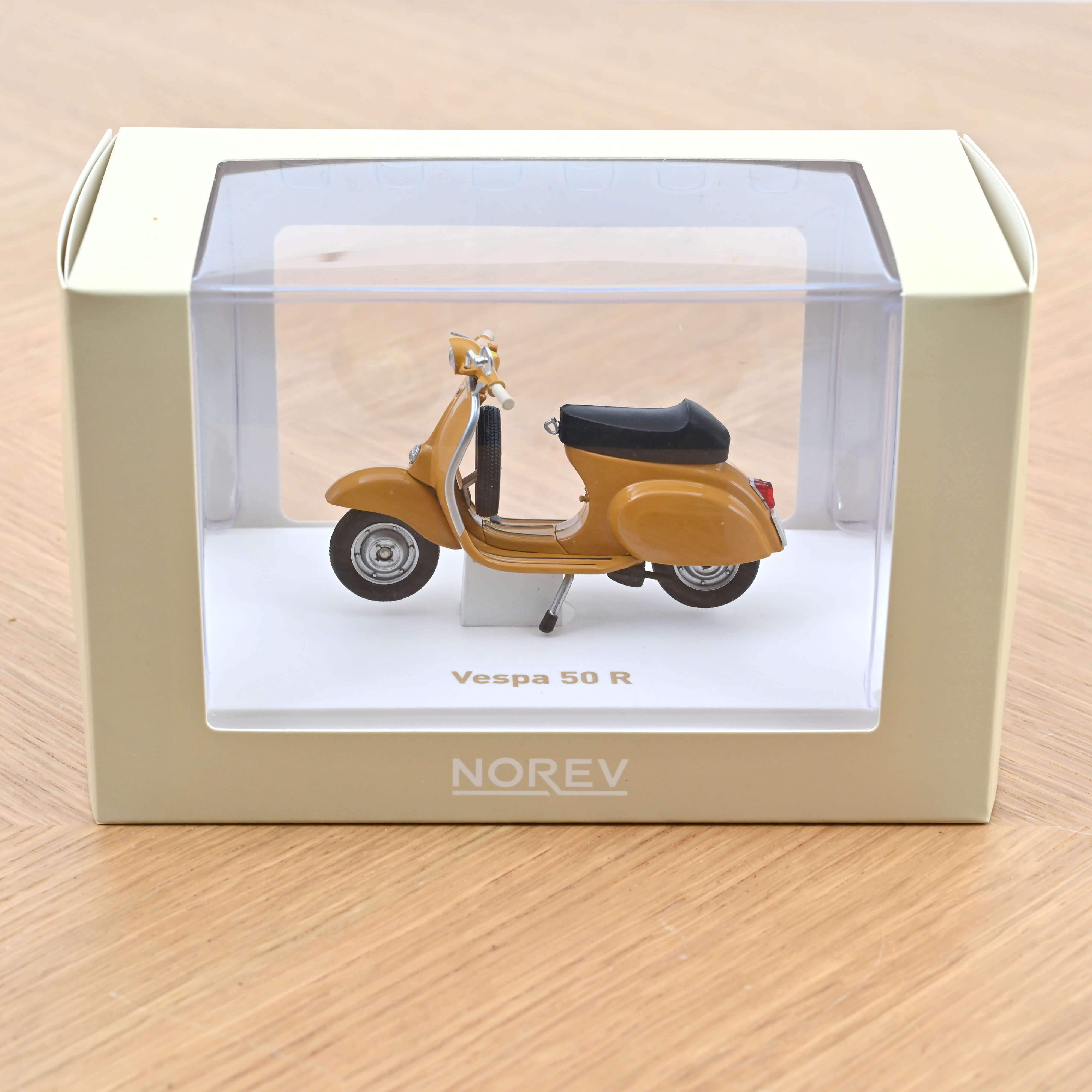 Vespa 50 R 1969 Positano Gelb 1:18