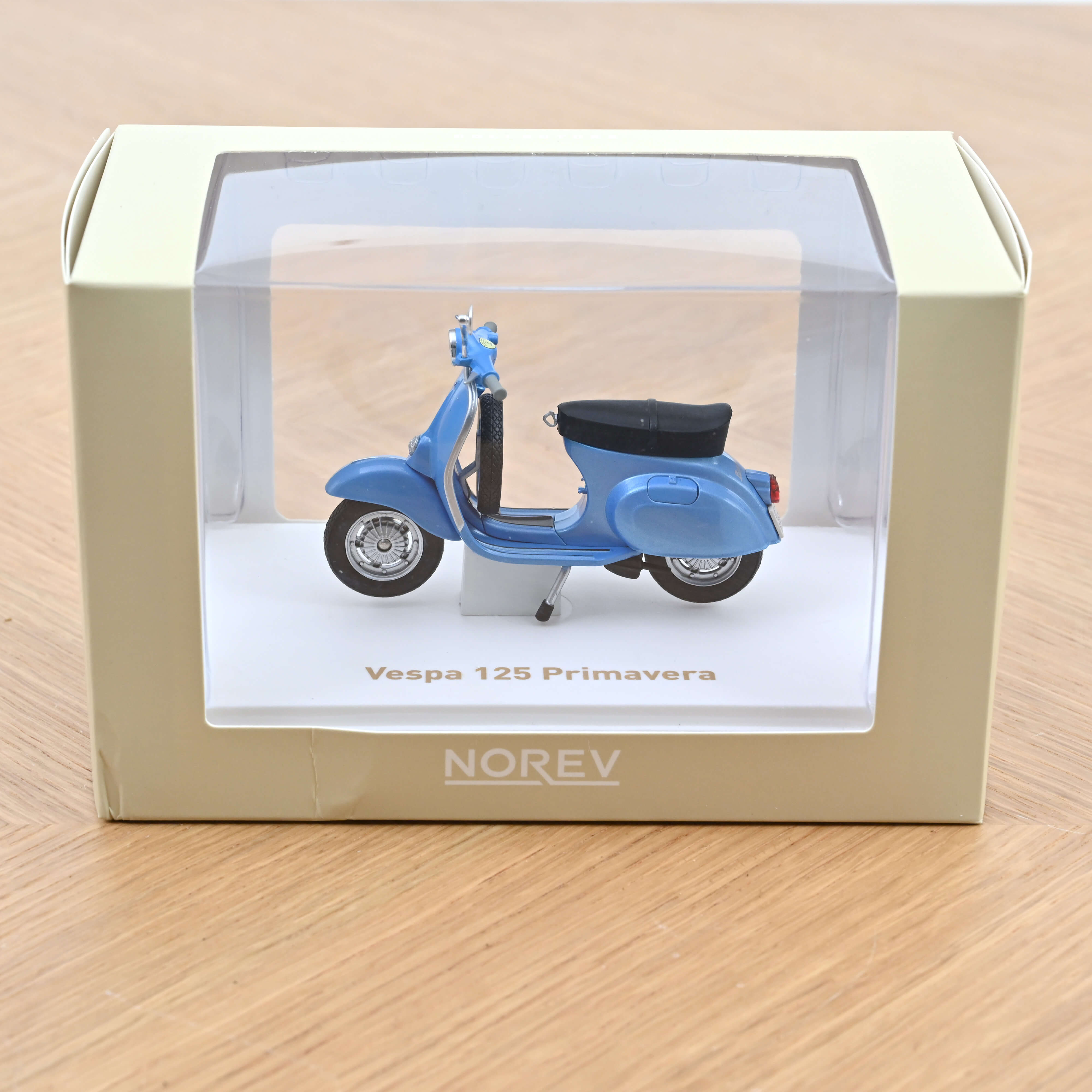 Vespa 125 Primavera 1968 Bleu Métallisé 1/18