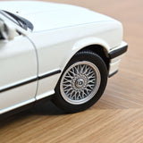 BMW 325i Cabriolet 1991 Alpinweiß 1:18