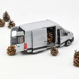 Mercedes-Benz Sprinter 2018 Silber 1:18