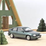 Opel Kadett GSi 1987 Blau metallic 1:18