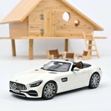 Mercedes-AMG GT C Roadster 2019 Weiß Metallic 1:18