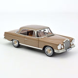 Mercedes-Benz 250 SE Coupé 1969 Or métallisé 1/18