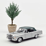 Mercedes-Benz 280 SE Cabriolet 1969 Silbermetallic 1:18