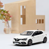 Renault Megane RS Trophy 2019 White 1:18 - 200pcs