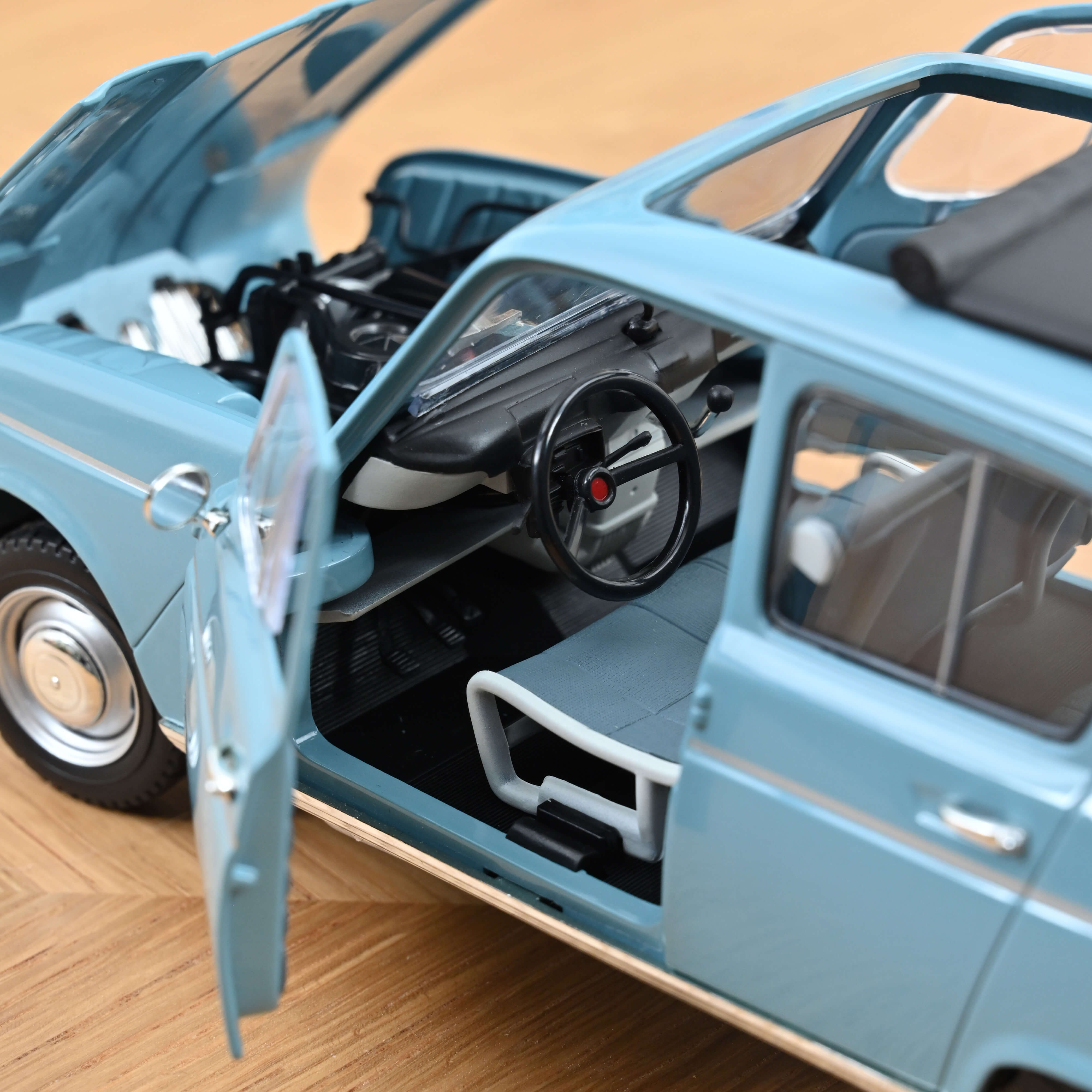 Renault 4 L 1966 bleu français 1/18