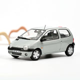 Renault Twingo 1998 Boréal Silber 1:18