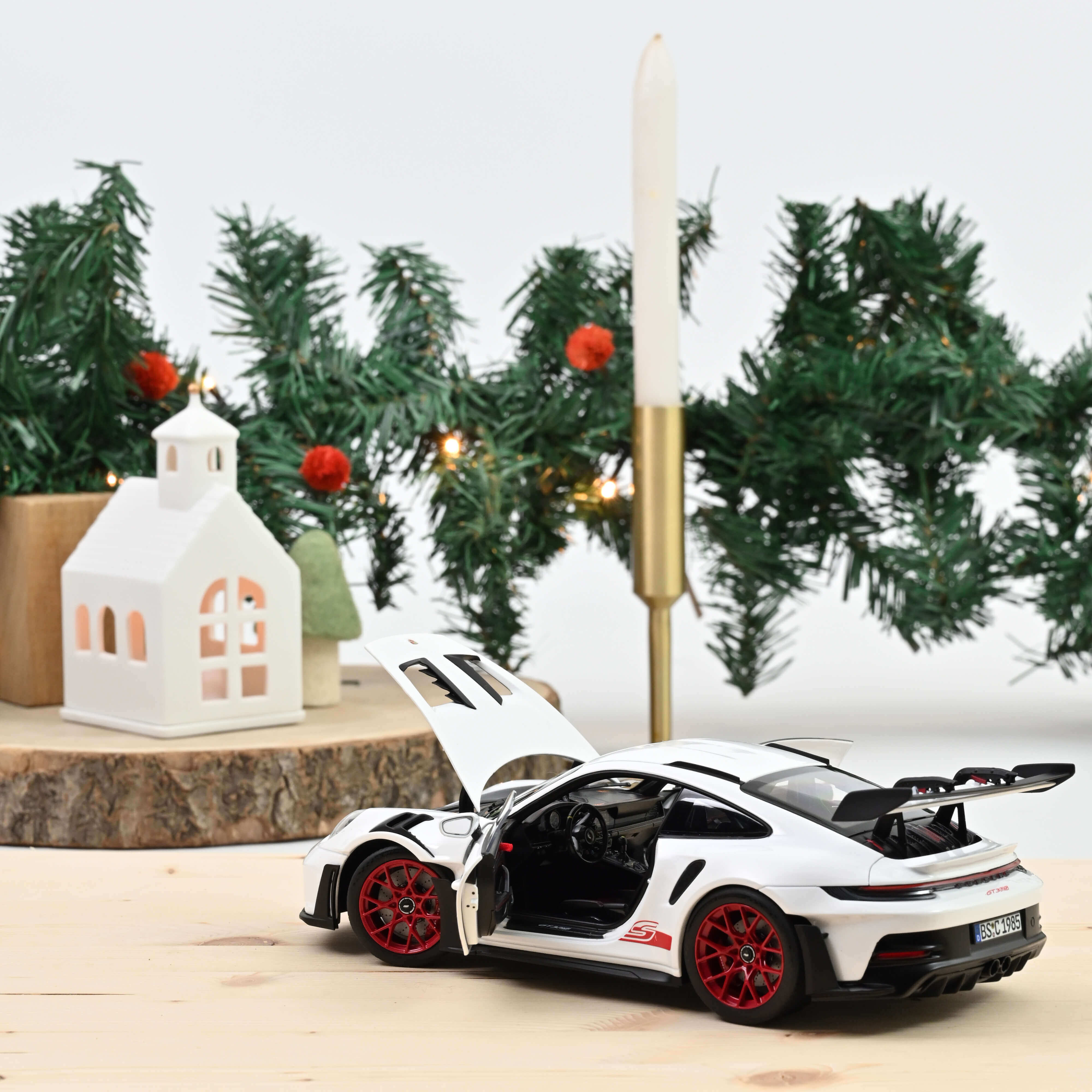 Porsche 911 GT3 RS 2022 Blanc et rouge pyro 1/18