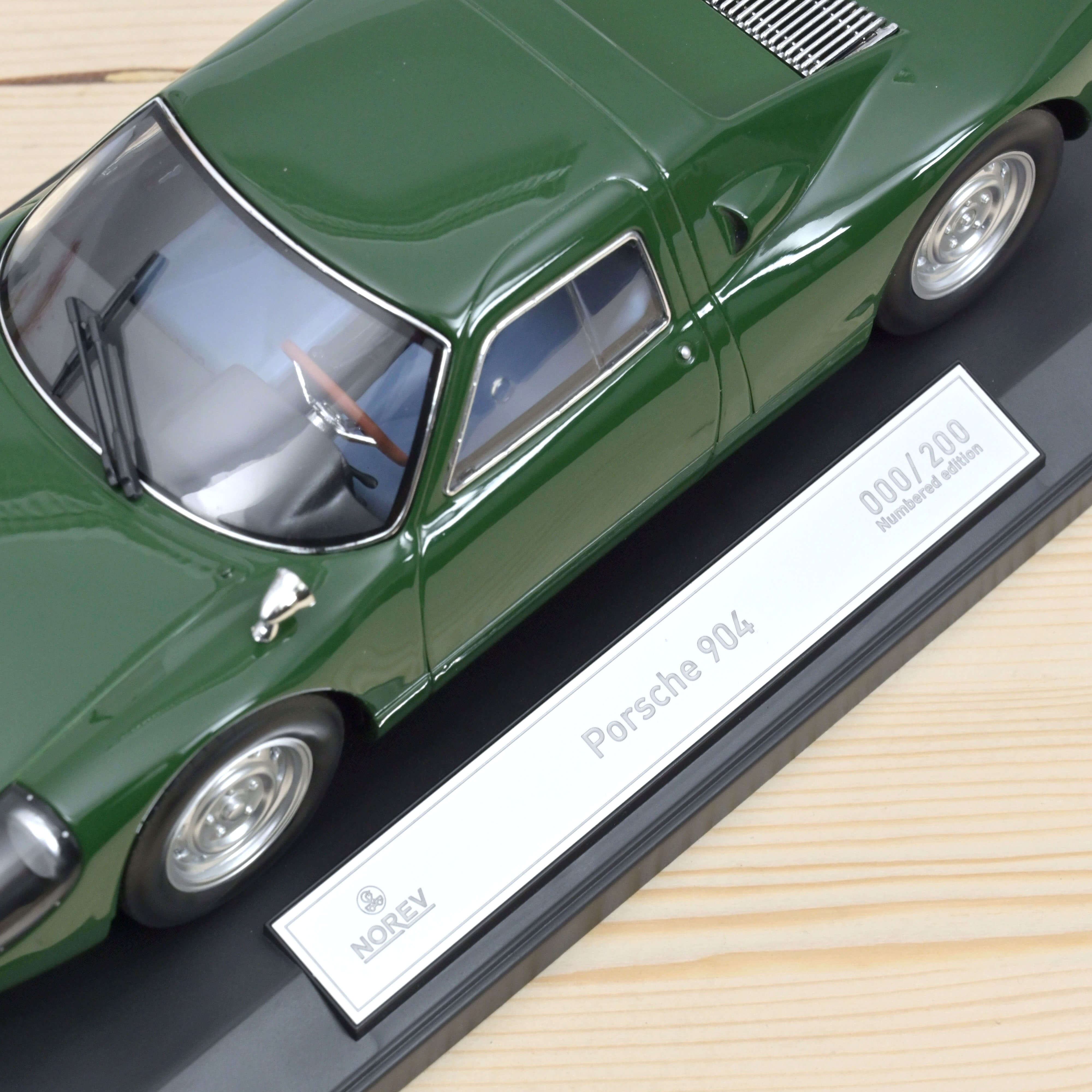 Porsche 904 1964 Grün 1:18 - 200Stk.