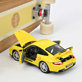 Porsche 911 GT2 2010 Gelb 1:18 - 200Stk.