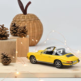 Porsche 911 E Targa 1969 Yellow 1:18