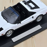 Ferrari 308 GTS 1982 Weiß und Schwarz 1:18 - 200Stk.