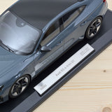 Audi RS e-tron GT 2021 Grau metallic 1:18 - 200Stk.