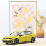 VW Golf GTI 2020 Jaune métallisé 1/18 - 200pcs