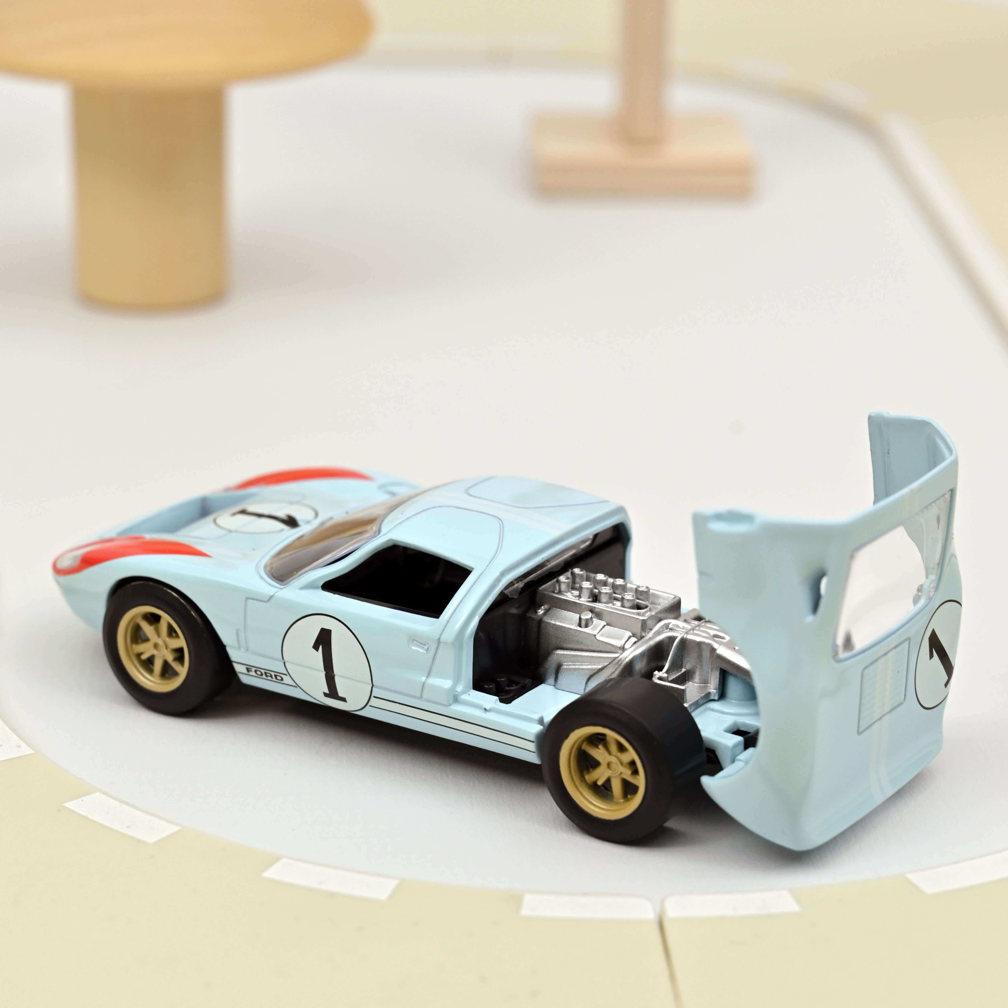 Ford GT40 1966 n°1 Jet-car 1:43