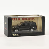 Nissan Pathfinder Schwarz 1:43