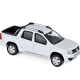 Renault Duster Oroch 2015 Weiß 1:43