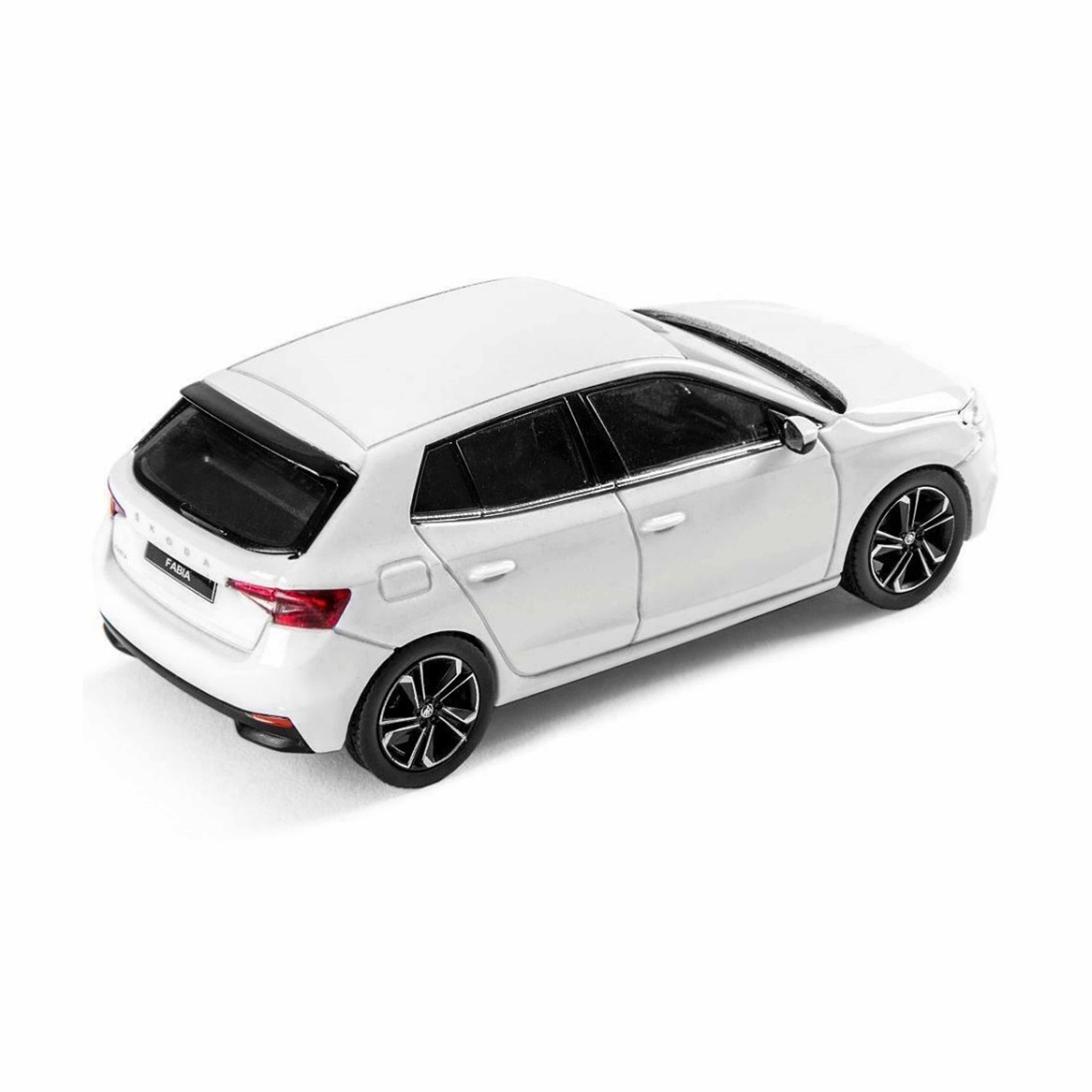 Skoda Fabia A07 Moon White 1:43