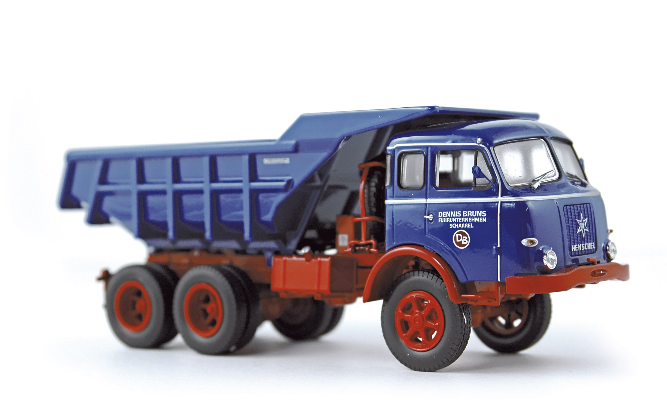GC3361 NOREV / 820560 HENSCHEL HS3-180 D. BRUNG SCHARRER ALLEMAGNE 1/43 GC3361 NOREV / 820560 HENSCHEL HS3-180 D. BRUNG SCHARRER ALLEMAGNE 1/43