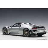 Porsche 918 Spyder Weissach Paket GT Silber Metallic 1:12