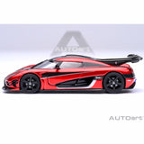 Koenigsegg One : 1 Apple red/Carbon fiber/Silver stripes 1:64