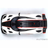 Koenigsegg One : 1 Pebble white/Carbon black/Red accents 1:64