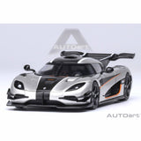 Koenigsegg One : 1 Moon grey/Carbon black/Orange accents 1:64