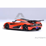 Koenigsegg One : 1 Lava orange/Kohlefaser/Silberstreifen 1:64