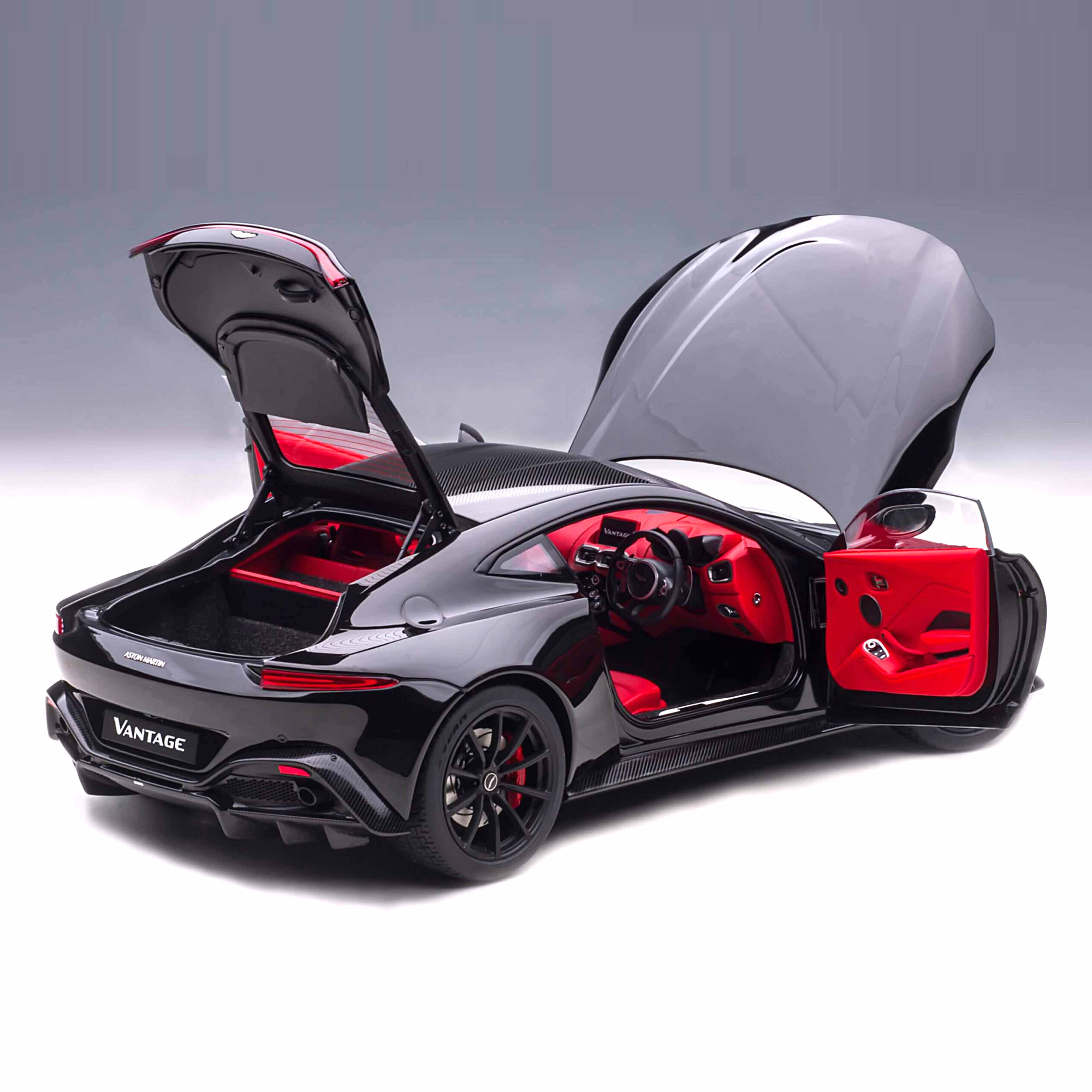 Aston Martin Vantage 2019 Tiefschwarz 1:18