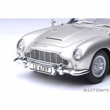 Aston Martin DB5 "Goldfinger" Silber 1:18