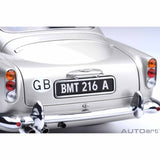 Aston Martin DB5 "Goldfinger" Silber 1:18