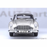 Aston Martin DB5 "Goldfinger" Silber 1:18