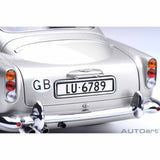 Aston Martin DB5 "Goldfinger" Silber 1:18