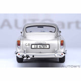 Aston Martin DB5 "Goldfinger" Silber 1:18