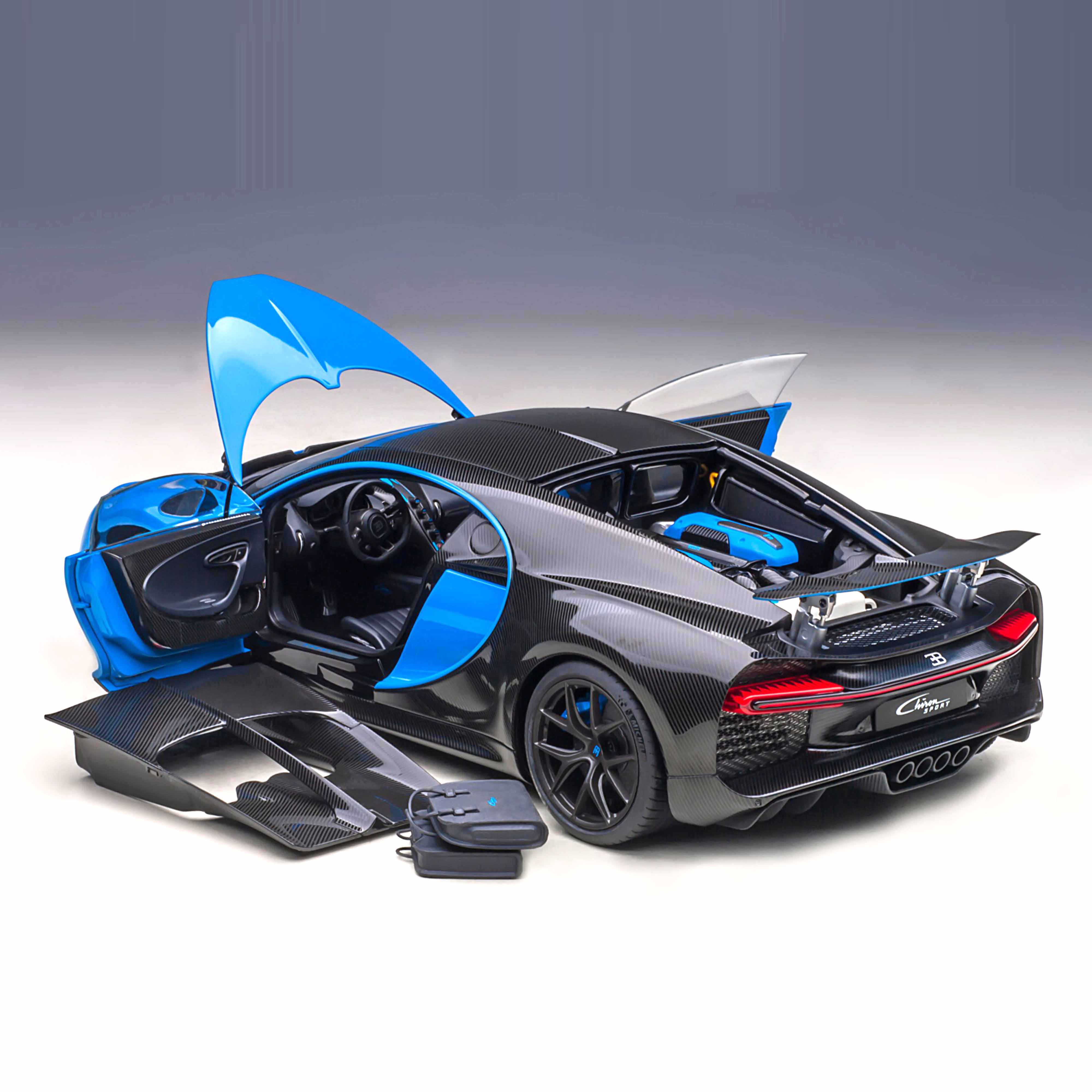 Bugatti Chiron Sport 2019 French Racing Blue/Carbon 1:18