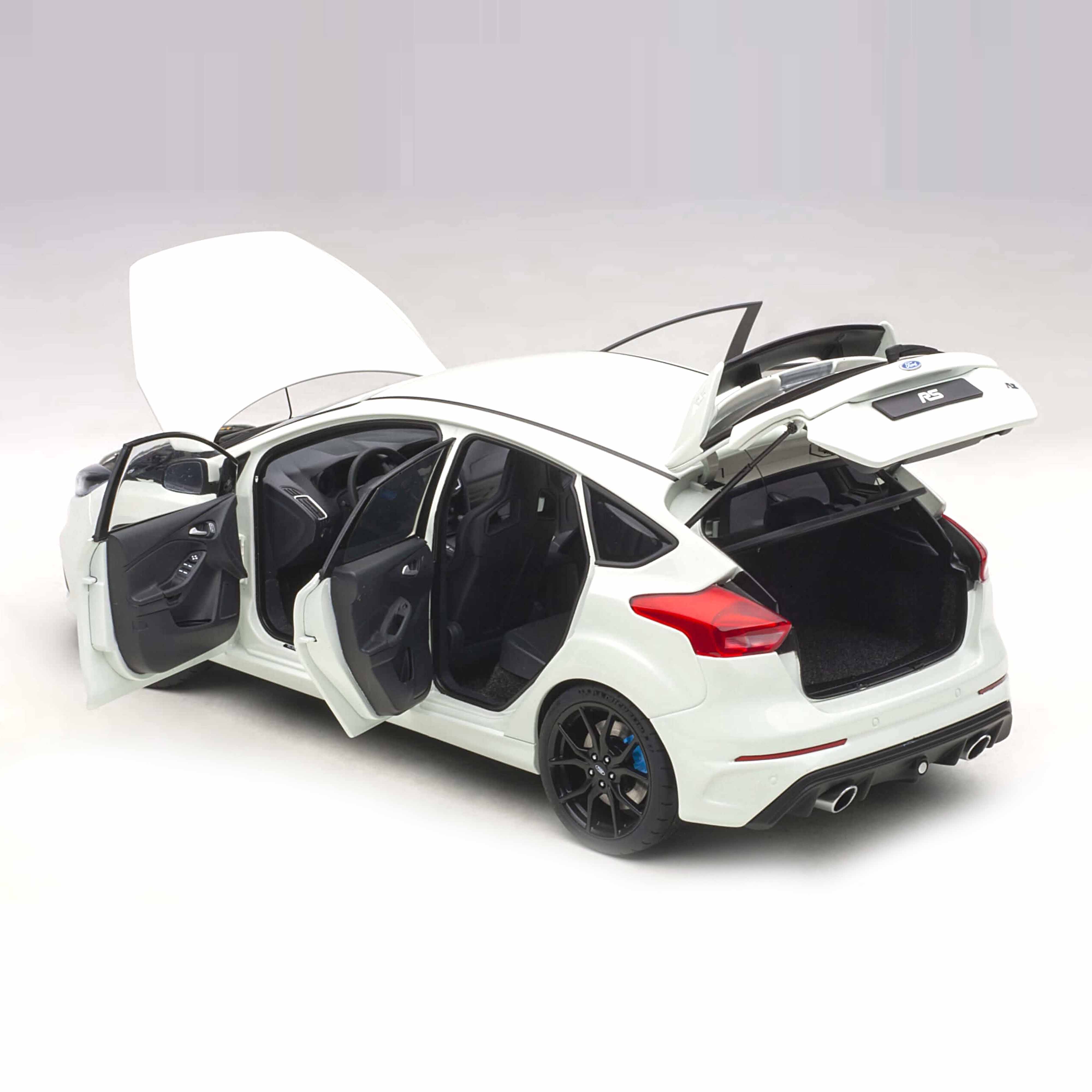 Ford Focus RS 2016 Gefrorenes Weiß 1:18