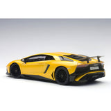 Lamborghini Aventador LP750-4 SV (Without SV logo) Yellow 1:18