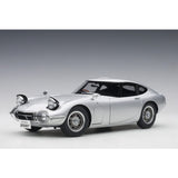 Toyota 2000GT Coupe 1965 Silber 1:18