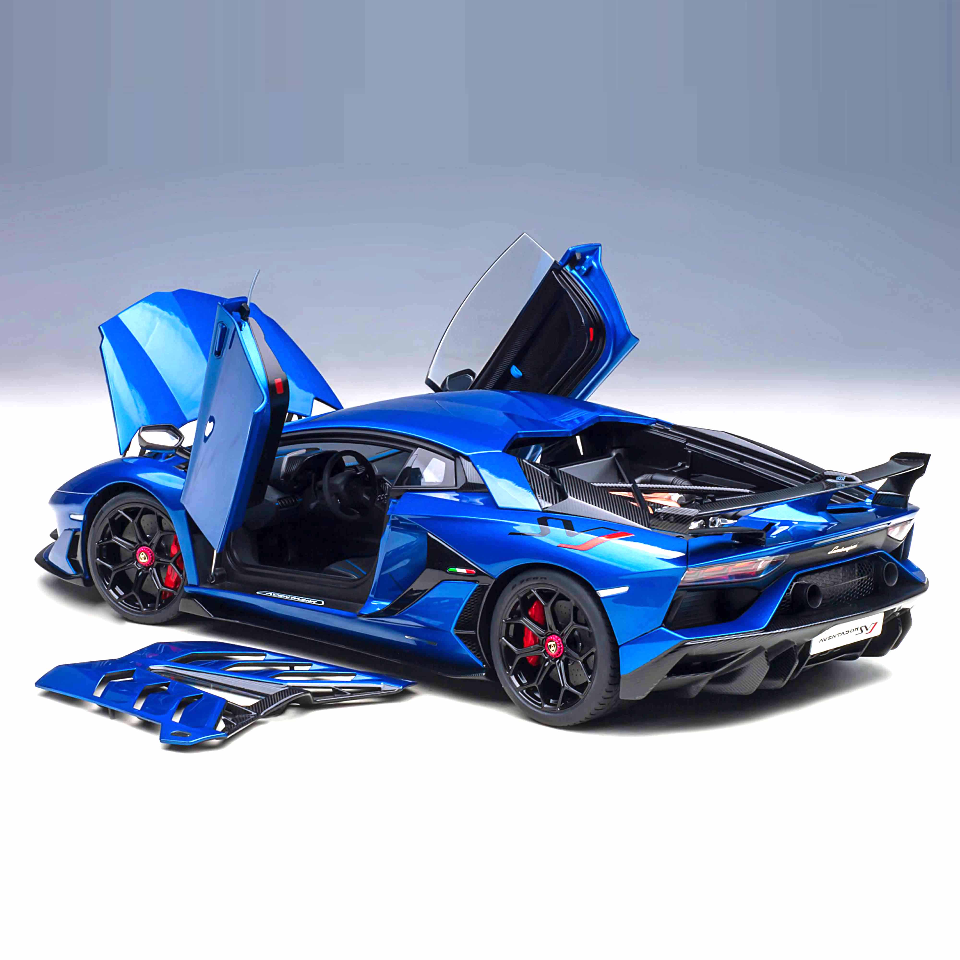 Lamborghini Aventador SVJ Blau Nethuns 1:18