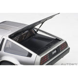 Delorean DMC-12 1981 Satinierte Ausführung 1:18