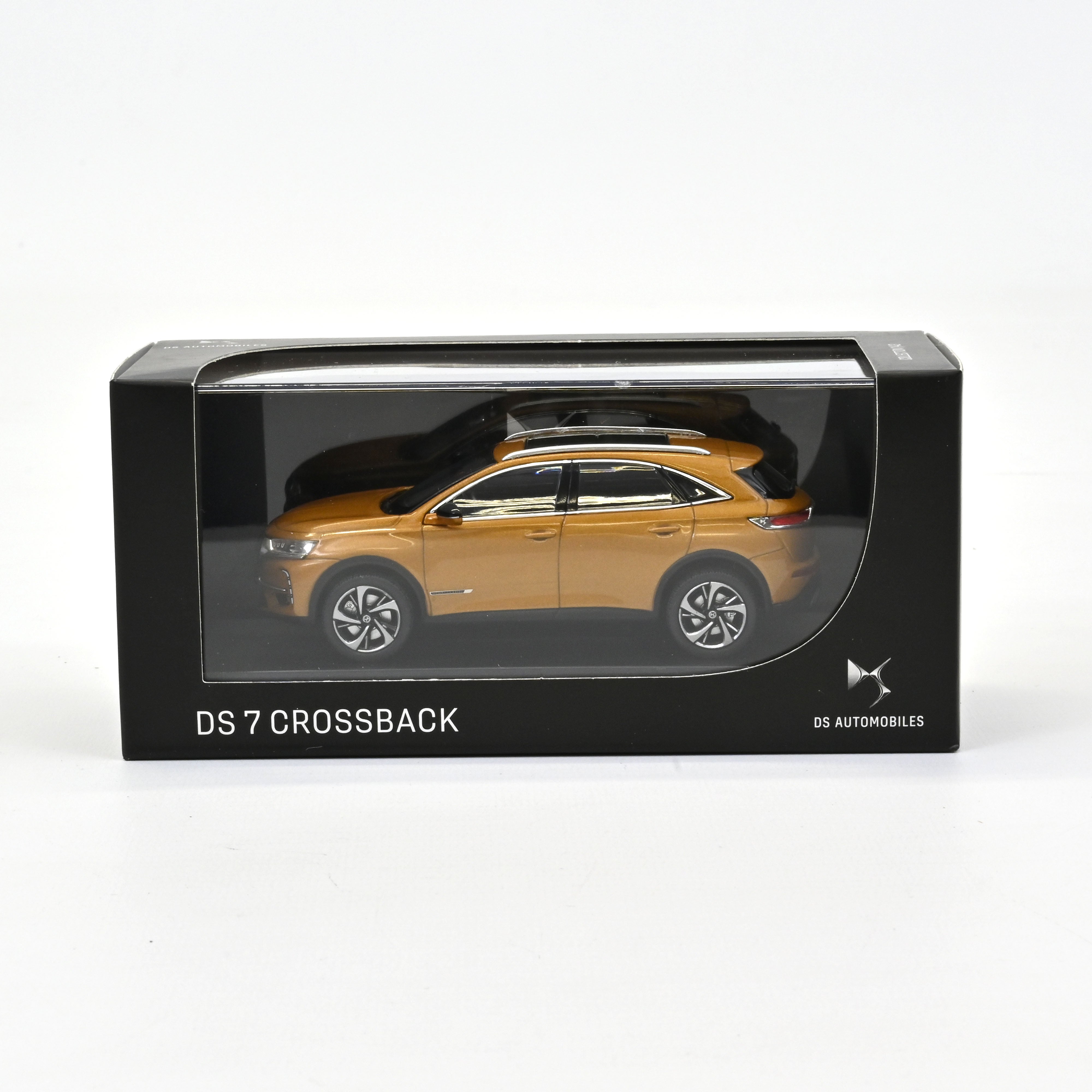 DS 7 Crossback Gold 1:43