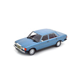 Mercedes 230E W123 1975 Bleu clair métallisé 1/18