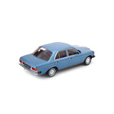 Mercedes 230E W123 1975 Bleu clair métallisé 1/18