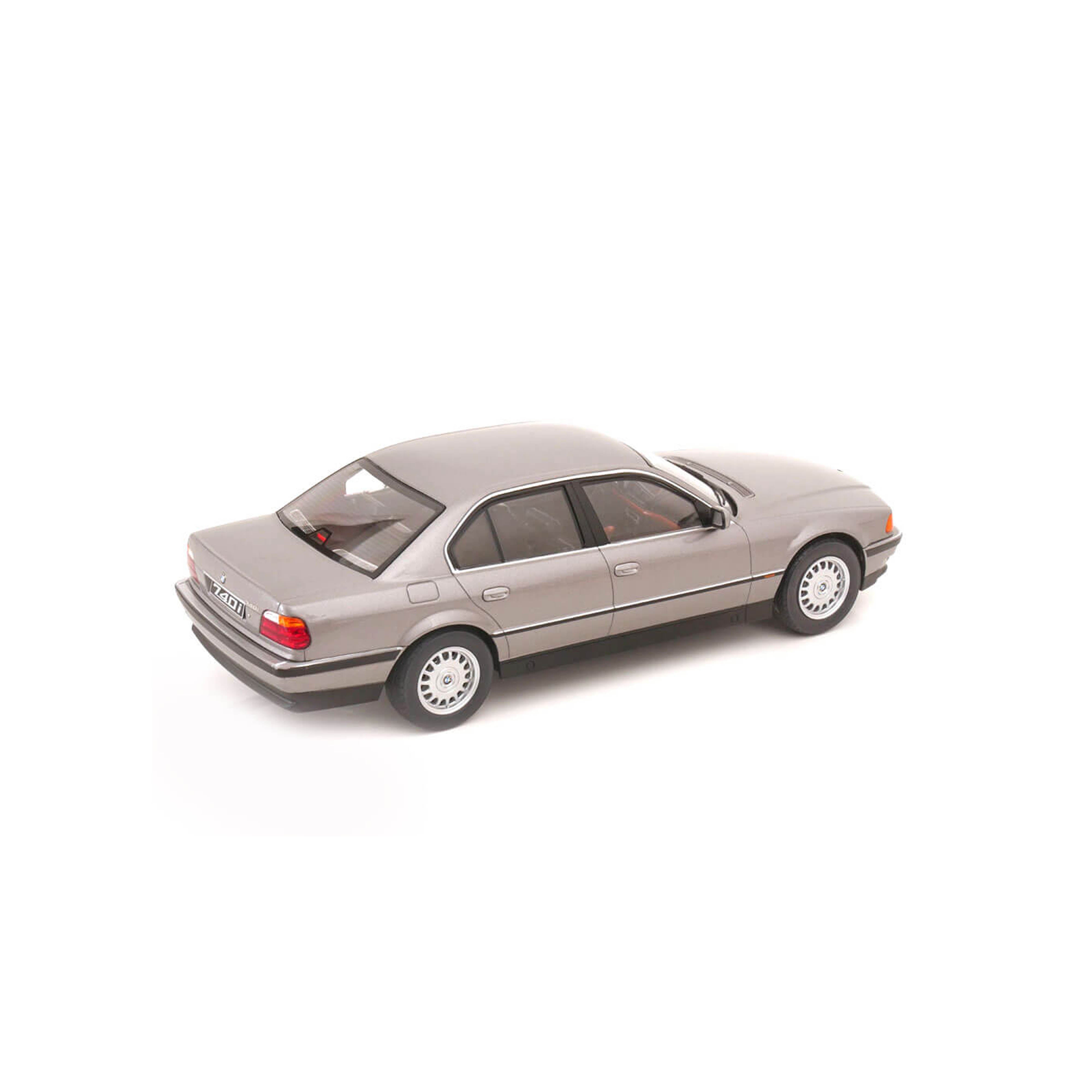 BMW 740i E38 1.Reihe 1994 Graumetallic 1:18