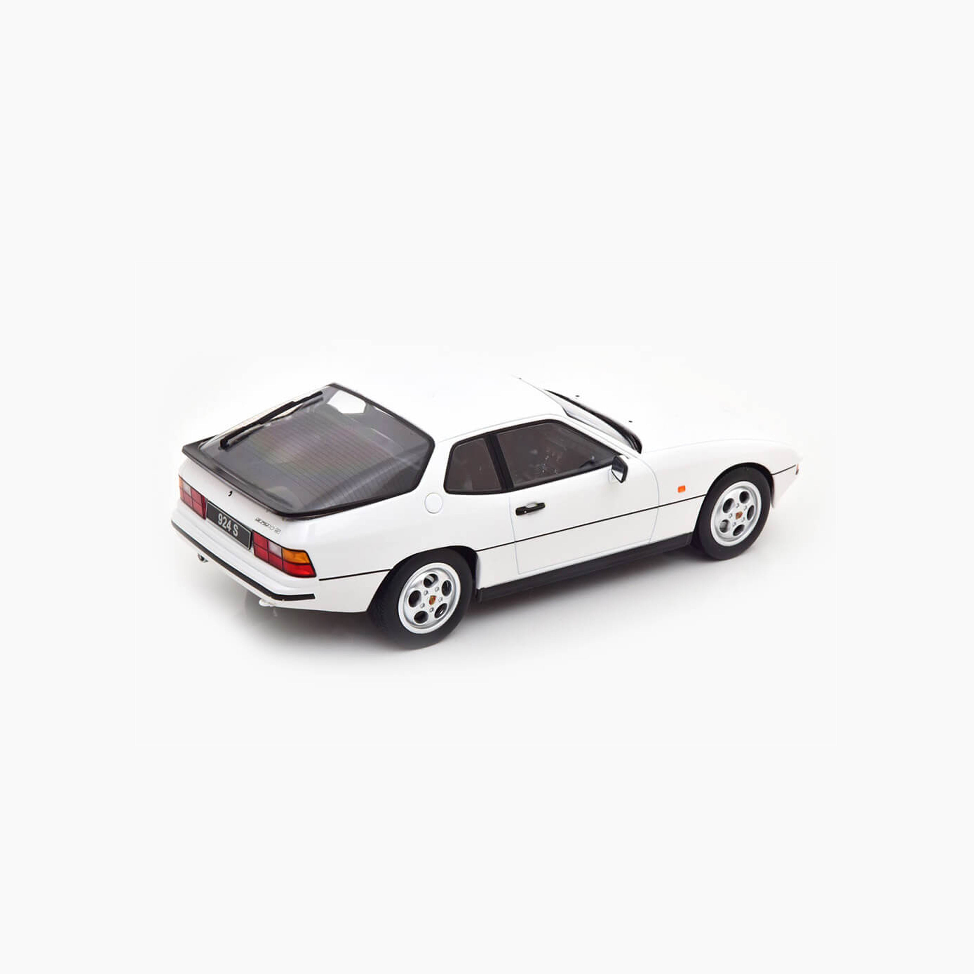 Porsche 924 S 1986 Blanc 1/18